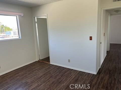 Foto del edificio - 675 W 18th St