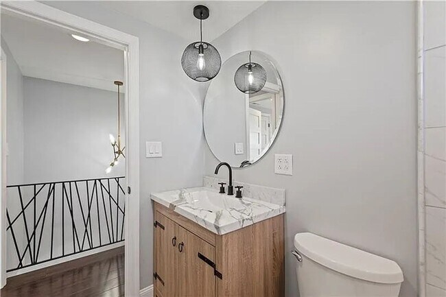 Building Photo - Bright 3-Bedroom Home in Mount Washington,...