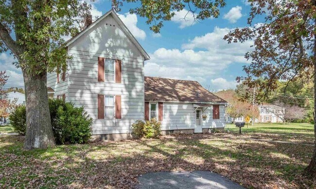 Building Photo - 3202 Archer Dr