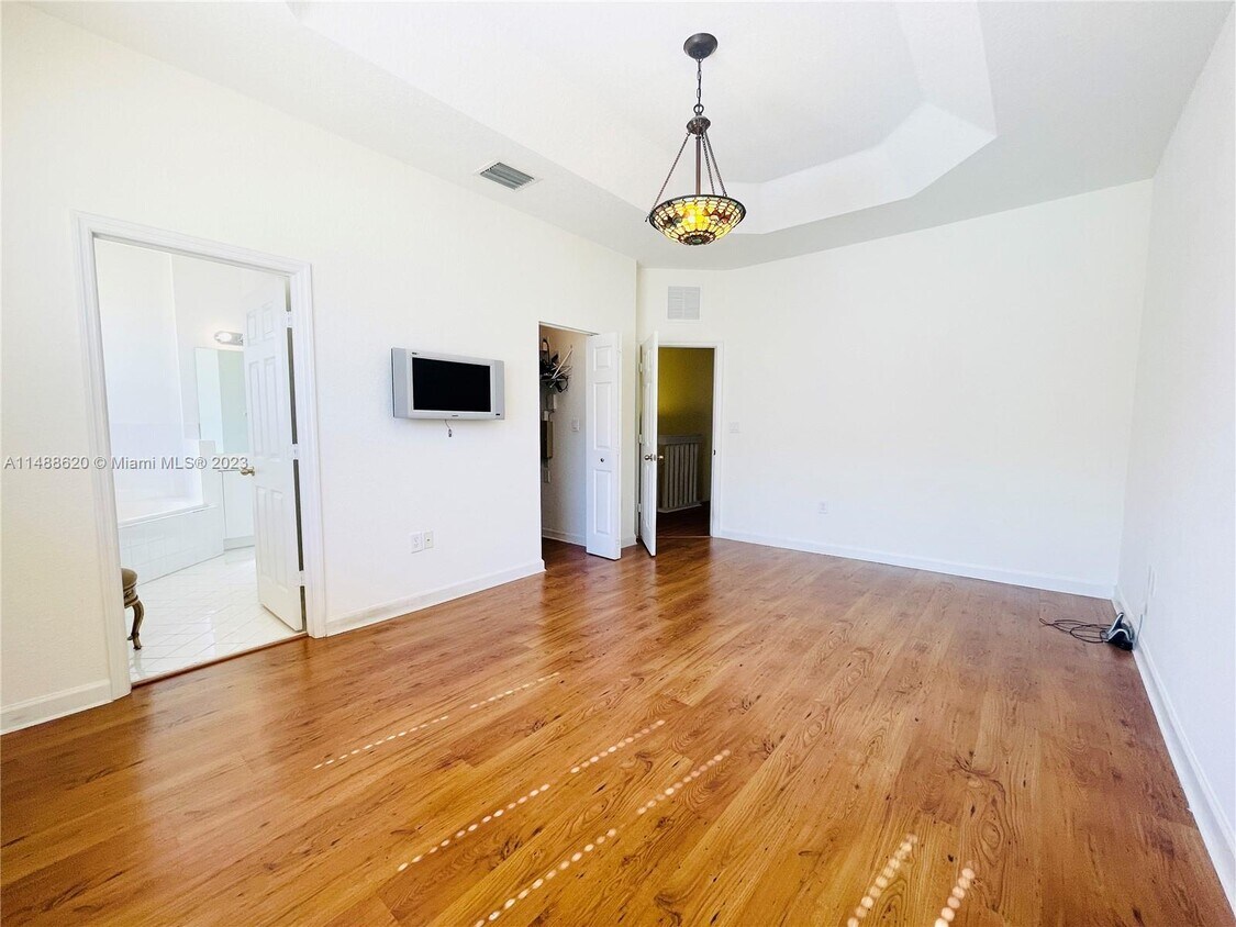 Building Photo - 12852 SW 133rd Ter