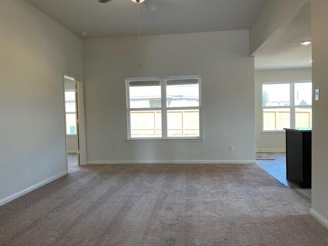 Building Photo - 10823 Jowart Ct