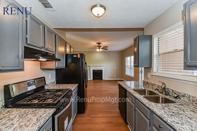 Foto del edificio - Now Available! 3 bed 2.5 bath!