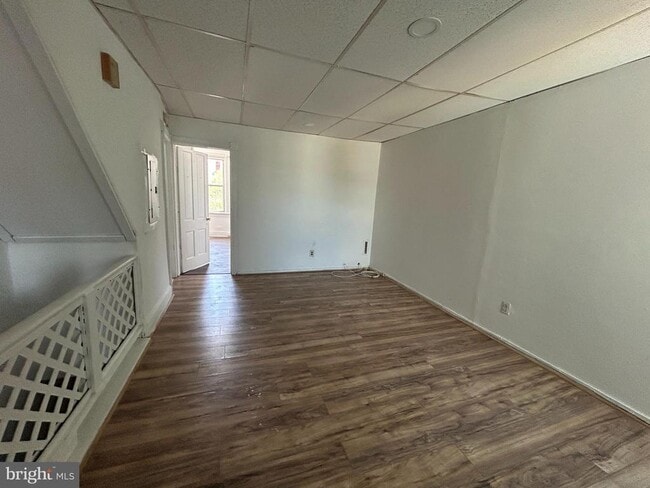 Building Photo - 250 Morris Ave