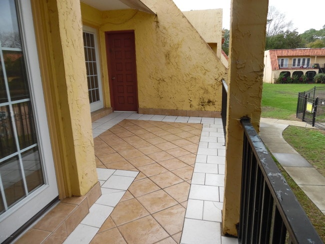 Building Photo - 3875 Mission Dr