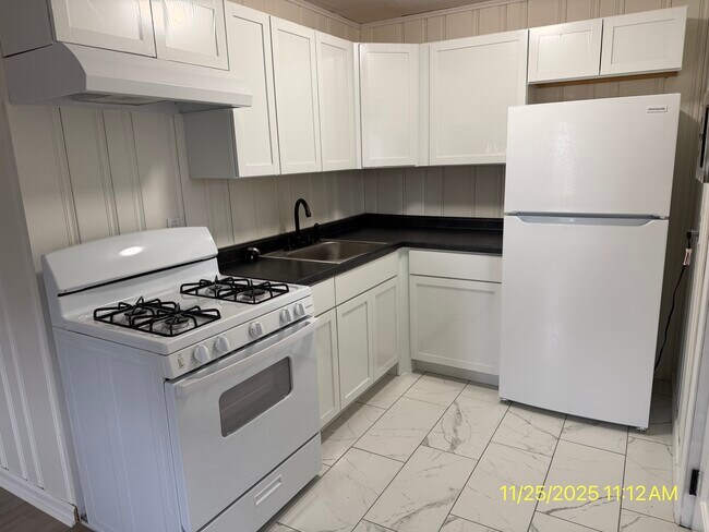 Foto del edificio - 2501 E 5th St