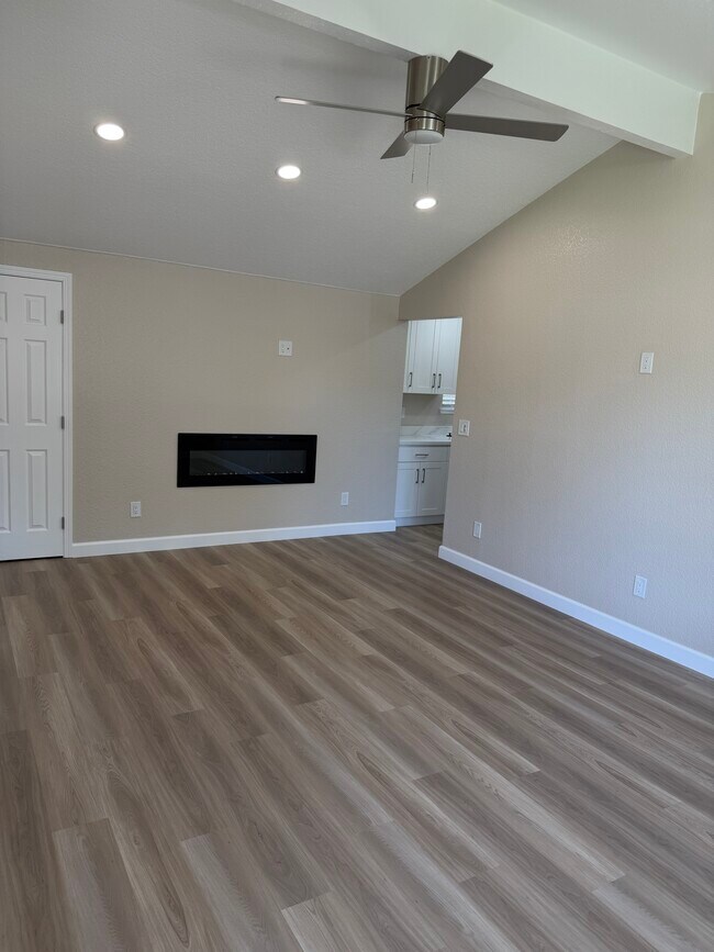 Foto del edificio - 4145 E Orangeburg Ave