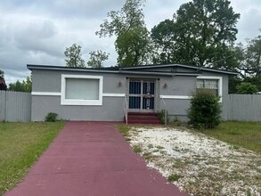 Building Photo - 4139 Fairfax St