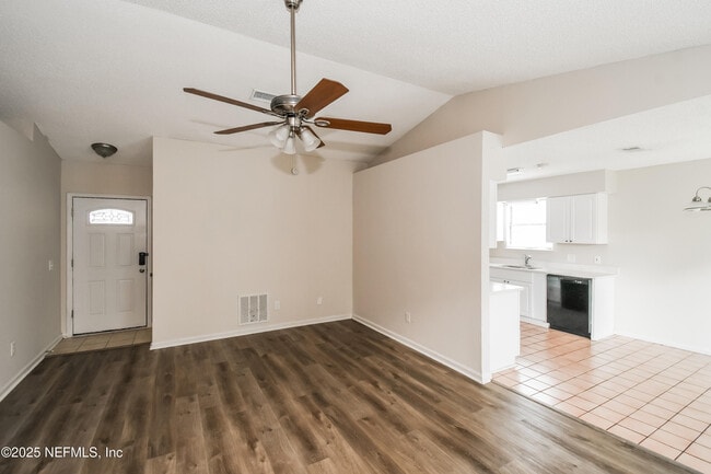 Building Photo - 7756 Pepper Cir E