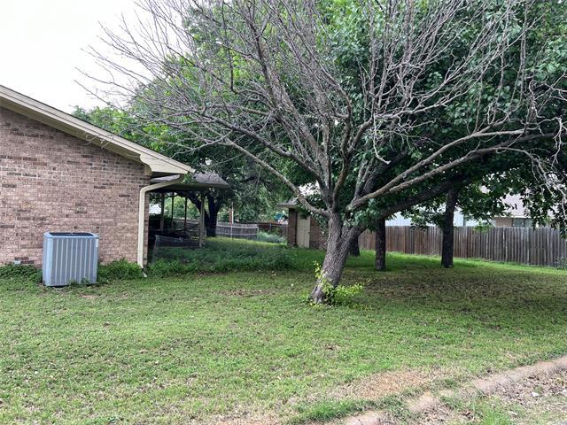 Foto del edificio - 501 Spring Meadow St