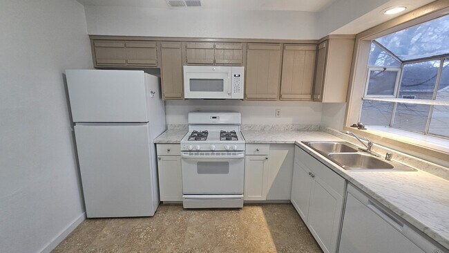 Building Photo - 1138 Arcadian Ave