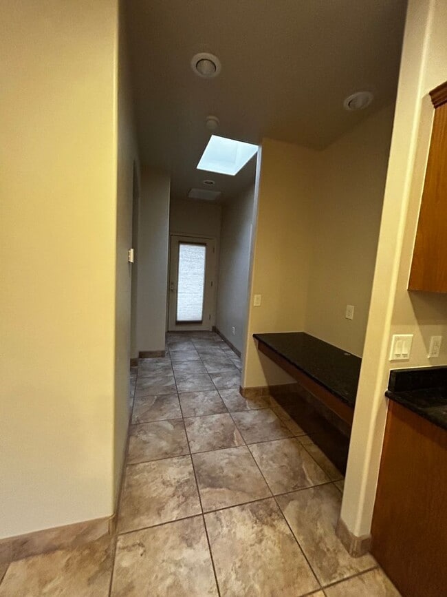 Building Photo - Lovely House- Gated Community