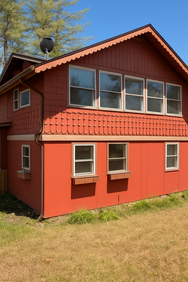 Building Photo - 1065 Mountain View St