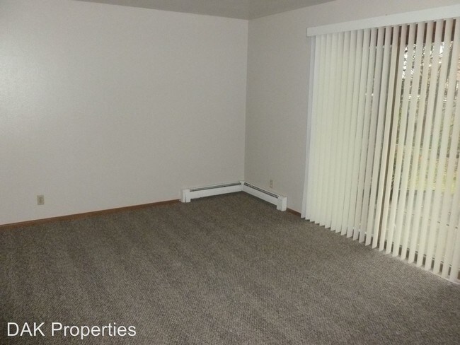 Foto del edificio - N84-W15481 Menomonee Ave
