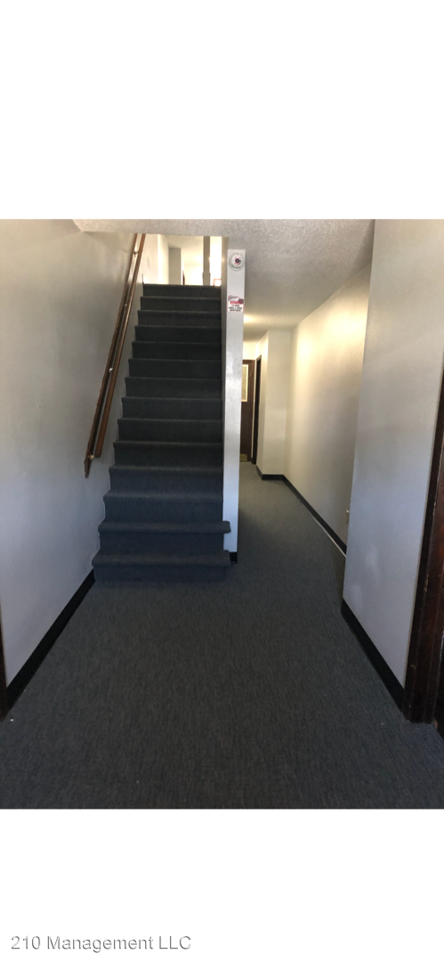 Foto del edificio - 220-220 Gateway Dr NW