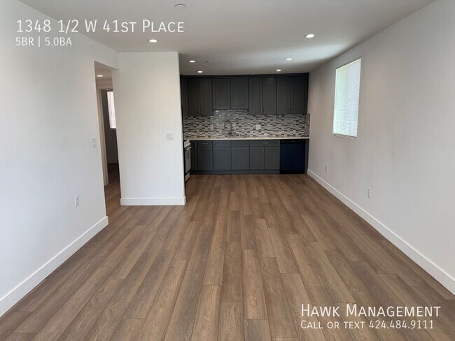 Foto del edificio - 1348 1/2 W 41st Place-