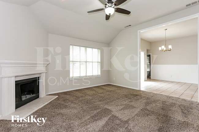 Foto del edificio - 312 Camp Creek Dr