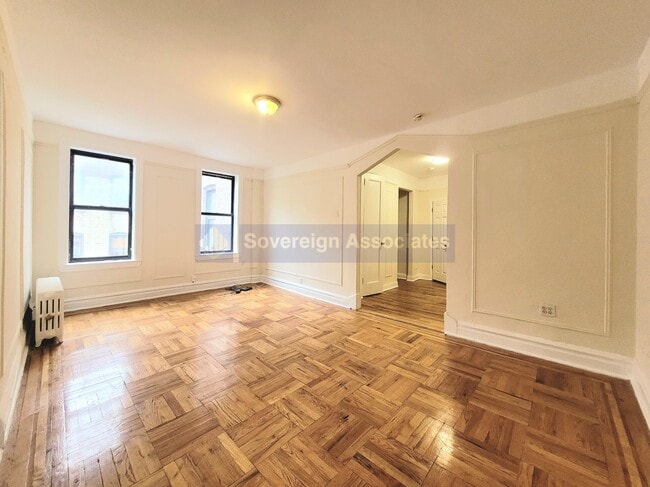 Building Photo - 1803 Riverside Dr