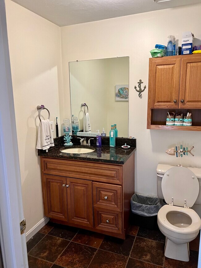 Half bath - 8 Woodcrest Ln