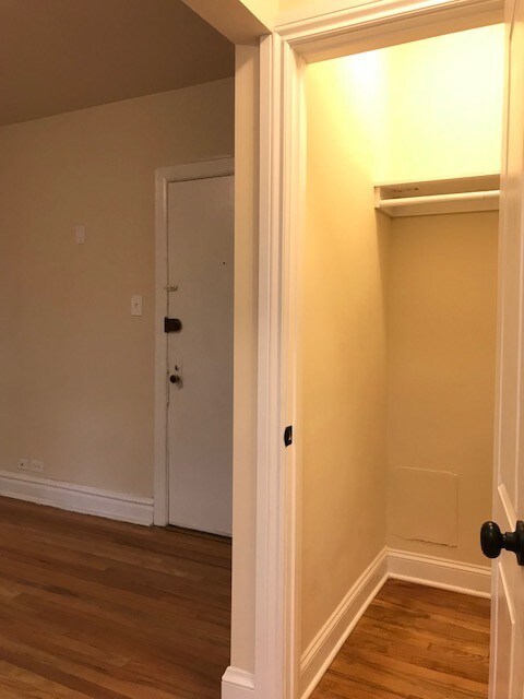 Foto del edificio - 2959 N Damen Ave