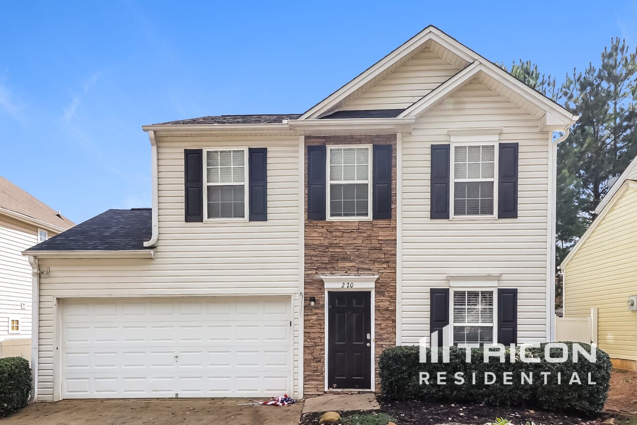 Foto principal - 220 Oak Grove Way Acworth GA