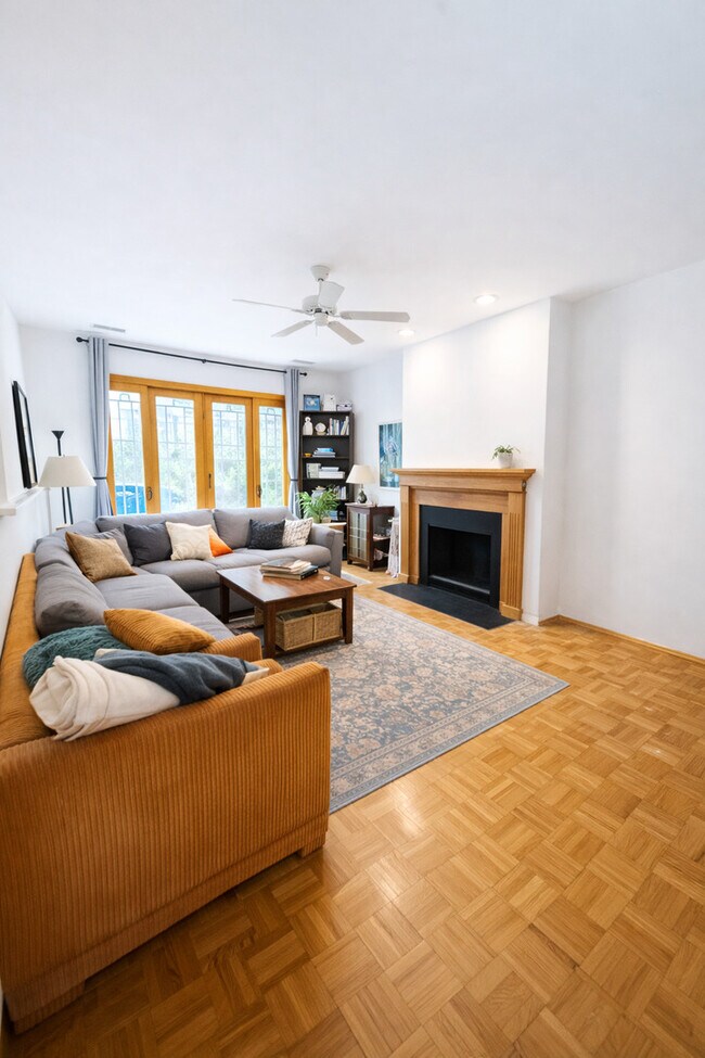 Foto del edificio - 4233 N Kenmore Ave