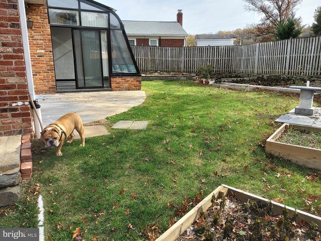 Foto del edificio - 10419 Gatewood Terrace