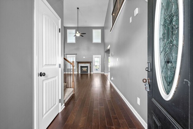 Foto del edificio - Pet Friendly Four Bedroom with Bonus!