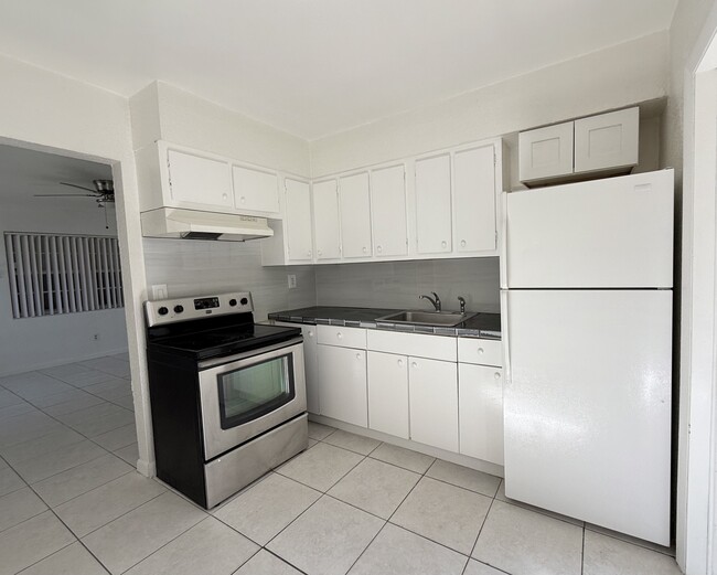 Kitchen - 2515 McKinley St