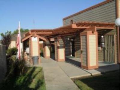 Building Photo - 640 S Zediker Ave