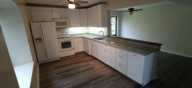 Building Photo - 124 Roberts Ln