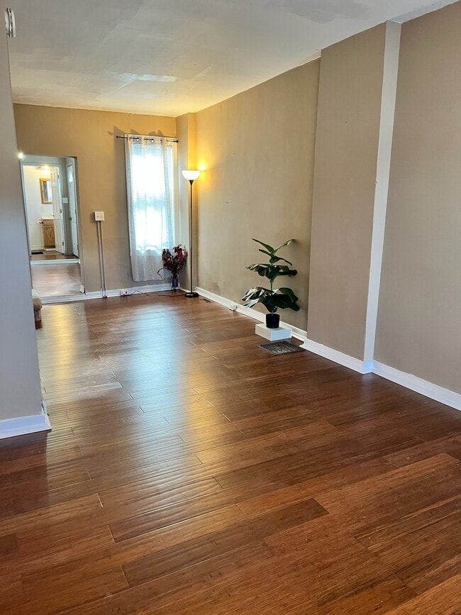 Foto del edificio - 1624 Fairview St