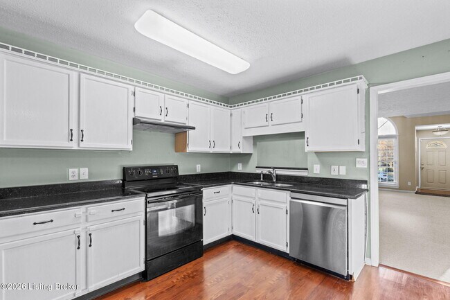 Foto del edificio - 8008 Cloudcroft Ln