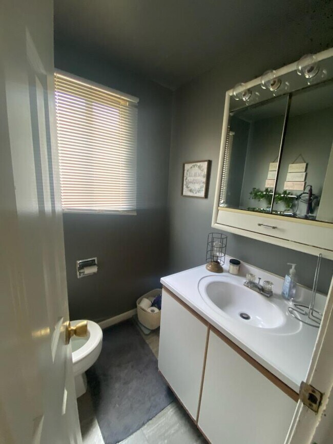 Half Bath - 1607 87th Pl