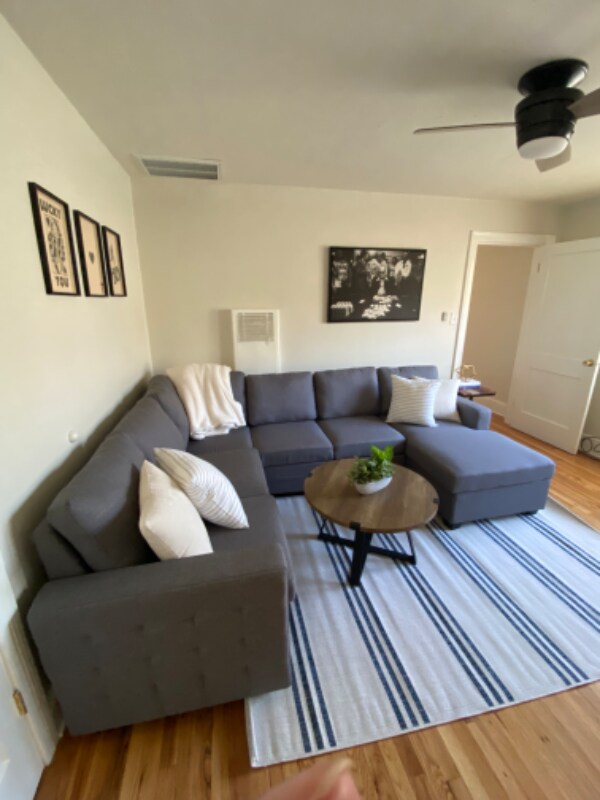 Foto del edificio - 245 Wooding Ave