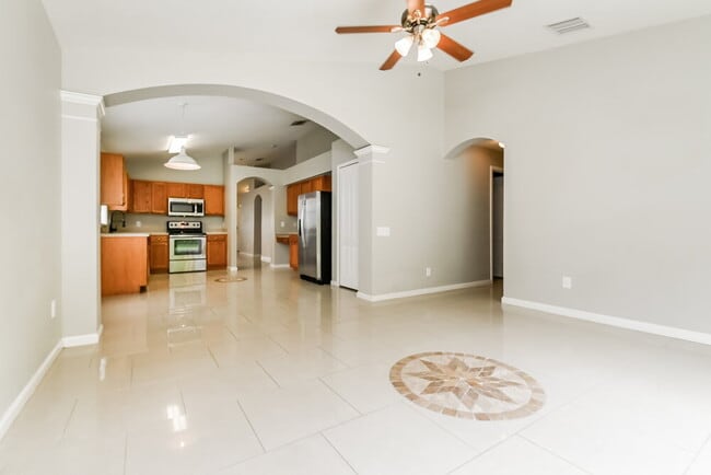 Building Photo - 11427 Misty Isle Ln