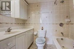 Building Photo - 10 Stonehill Ct