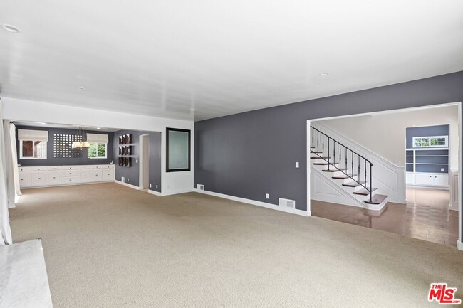 Building Photo - 503 N Greencraig Rd