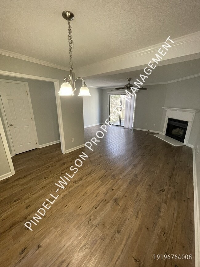 Building Photo - 6527 English Oaks Dr