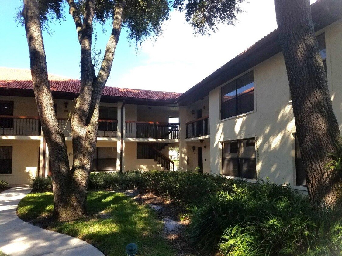 2713 Hammock Ct Unit 2713, Clearwater, FL 33761 Condo for Rent in