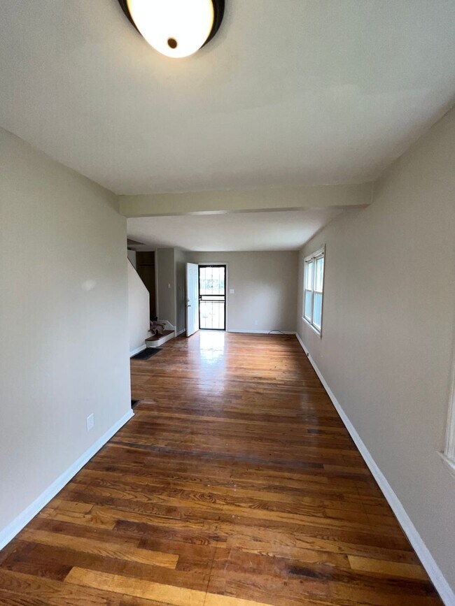 Foto del edificio - 1310-1312 E 25th Ave