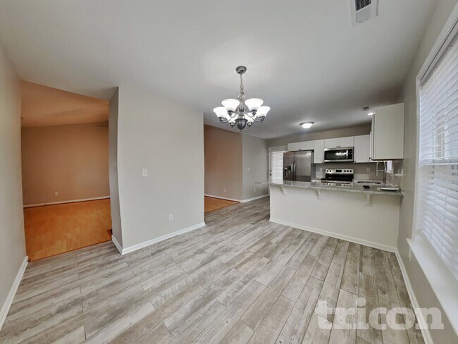 Foto del edificio - 105 Haven Grove Trail