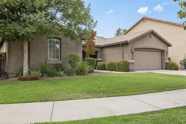 Foto del edificio - 2313 N Silvervale St