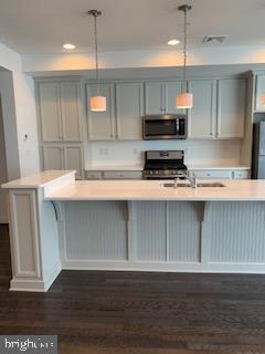 Foto del edificio - 404 Mayer Pl