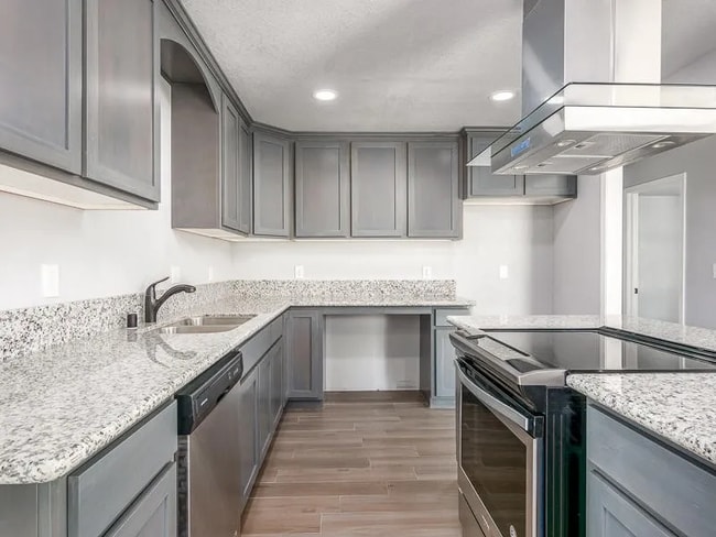 Building Photo - 30685-30682 Mehrten Dr