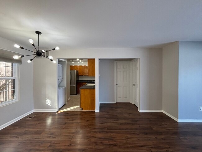 Foto del edificio - 367 Sandhurst Cir