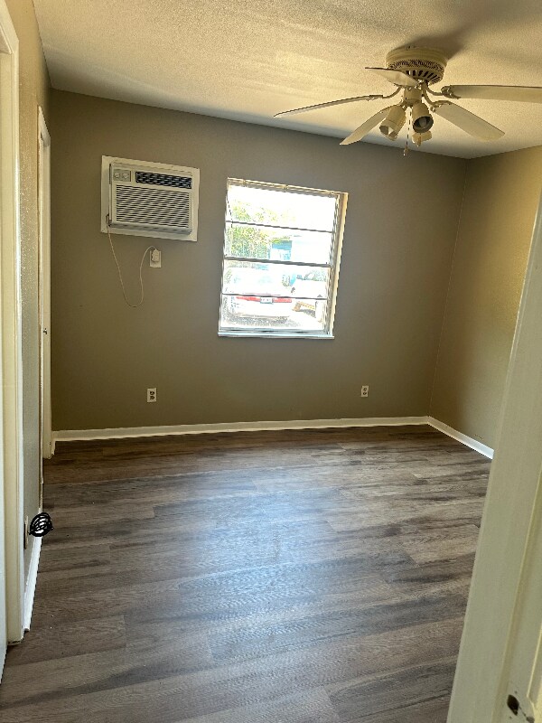 Building Photo - 3701 Sleeper Ave