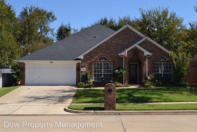 Building Photo - 6305 Fox Hunt Dr