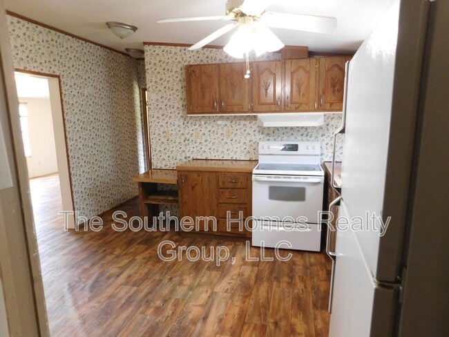 Building Photo - 308 Athens Pike