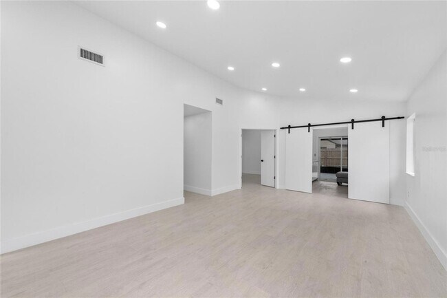 Building Photo - 13916 Ginger Creek Boulevard