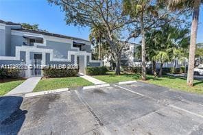 Building Photo - 2326 SW 82nd Terrace